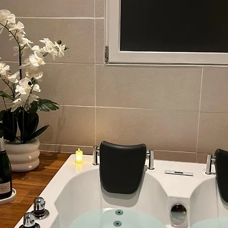 Le Bubble Chic Sauna Balneo Privatifs *